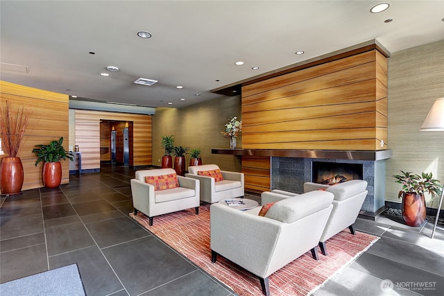 community lobby featuring visible vents