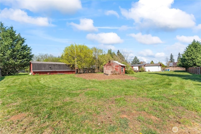 9811 NE 152nd Ave, Vancouver, WA 98682 - view of yard with fence, an outbuilding, and a barn