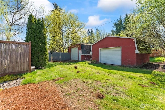 9811 NE 152nd Ave, Vancouver, WA 98682 - exterior space with fence and an outbuilding