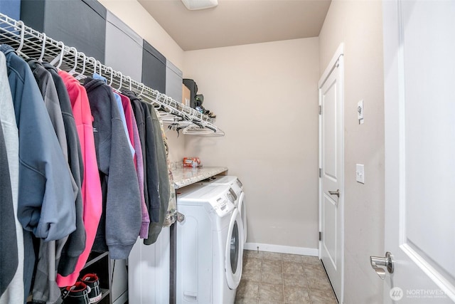 15504 82nd Ave E, Puyallup, WA 98375 - laundry area with washing machine and clothes dryer, laundry area, and baseboards
