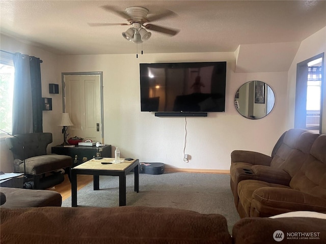 409 N Franklin Ave, Wenatchee, WA 98801 - living room with healthy amount of natural light and a ceiling fan