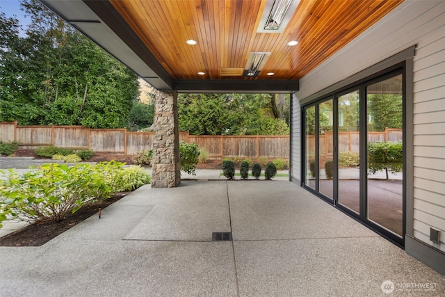 4229 95th Ave NE, Yarrow Point, WA 98004 - view of patio / terrace with fence