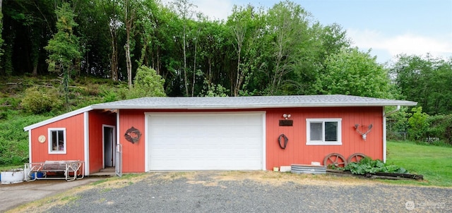 view of detached garage