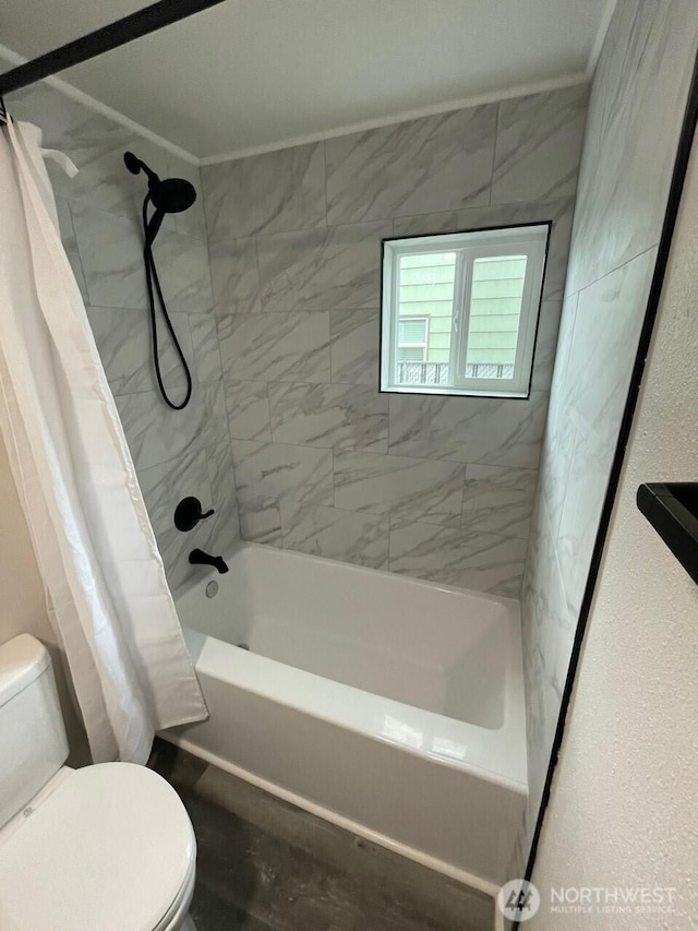 full bath featuring shower / bathtub combination with curtain and toilet