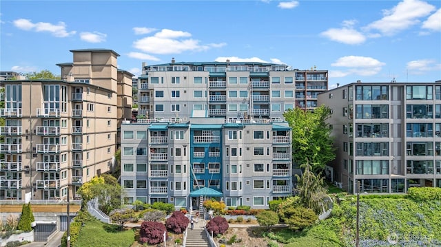420 Melrose Ave E Unit 201, Seattle, WA 98102 - photo 2