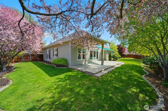 162 Costello Pl, Walla Walla, WA 99362 - rear view of property with a lawn, a patio, and a fenced backyard