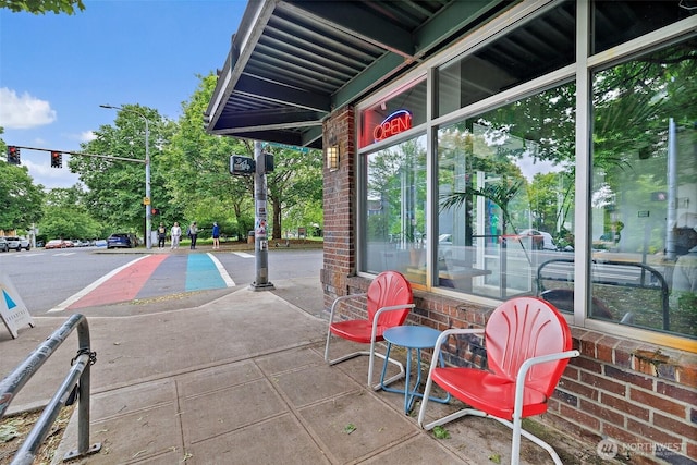107 20th Ave Unit 306, Seattle, WA 98122 - view of patio / terrace