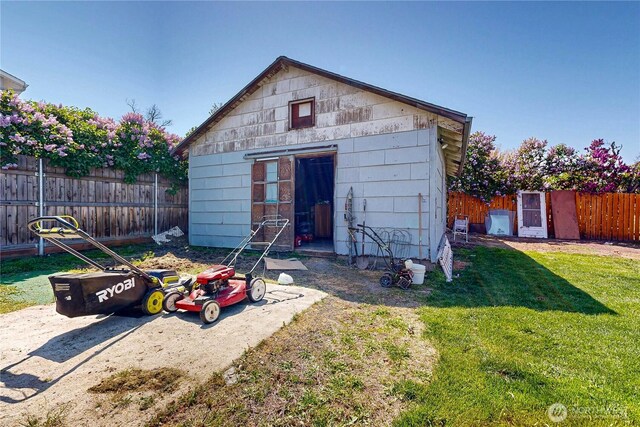 138 SE 5th Ave, Milton-Freewater, OR 97862 - view of outbuilding with an outbuilding
