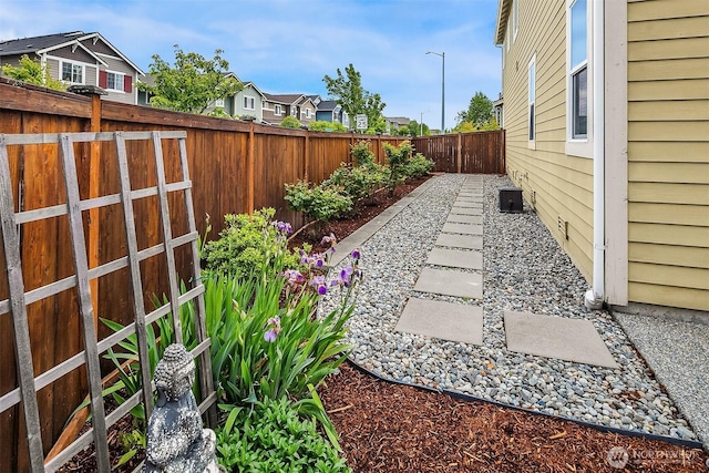 3908 187th Pl SE, Bothell, WA 98012 - fenced backyard featuring a residential view
