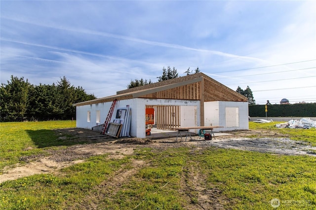 34 Van Dyken Dr, Sequim, WA 98382 - exterior space featuring a yard