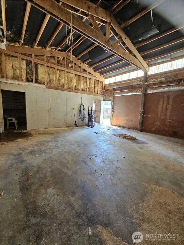8 Calder Rd, Elma, WA 98541 - view of garage