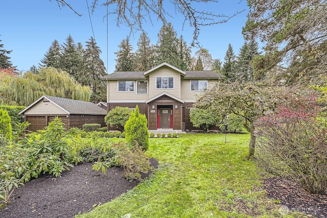 traditional-style home featuring a front yard