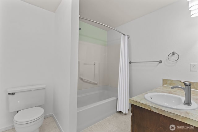 full bathroom featuring vanity, toilet, and shower / tub combo with curtain