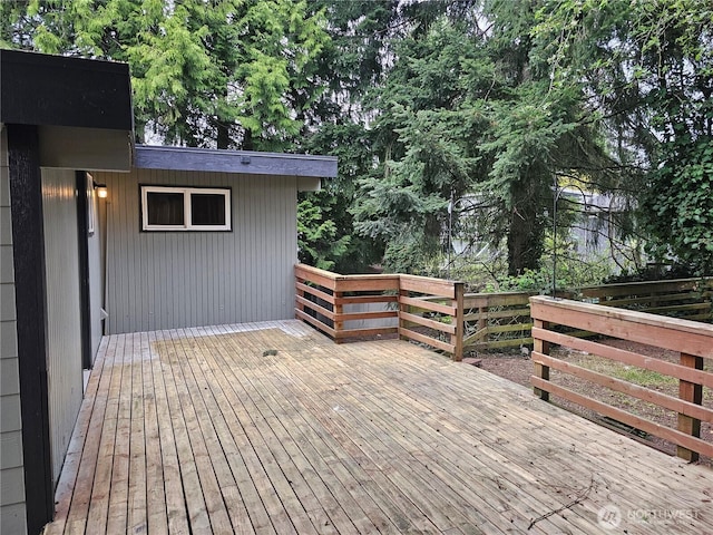 16738 2nd Ave NE, Shoreline, WA 98155 - view of wooden terrace