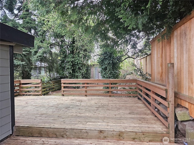 16738 2nd Ave NE, Shoreline, WA 98155 - view of wooden deck