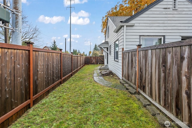 1921 N Stevens St, Tacoma, WA 98406 - view of yard featuring a fenced backyard