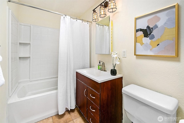 12910 6th Ave S, Burien, WA 98168 - full bath featuring tile patterned floors, toilet, vanity, and shower / bath combination with curtain