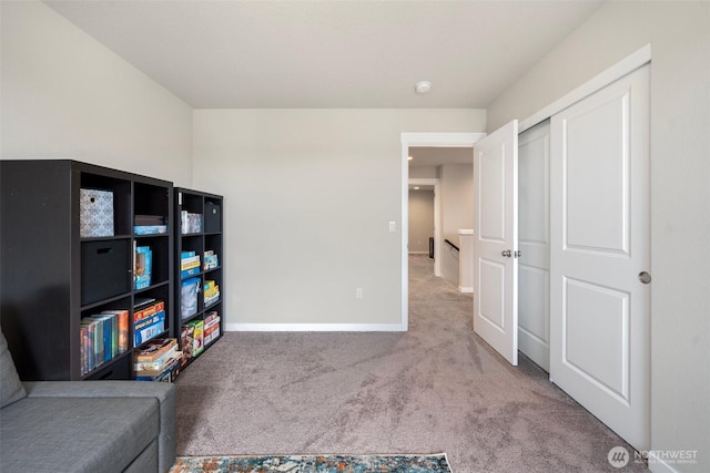 8852 N 5th St, Ridgefield, WA 98642 - living area featuring carpet and baseboards