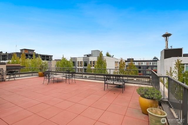 323 Queen Anne Ave N Unit 508, Seattle, WA 98109 - view of patio featuring a residential view