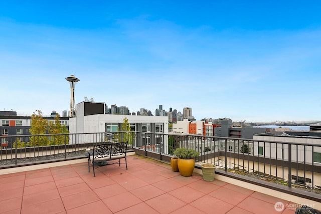 323 Queen Anne Ave N Unit 508, Seattle, WA 98109 - view of patio featuring a view of city and a balcony