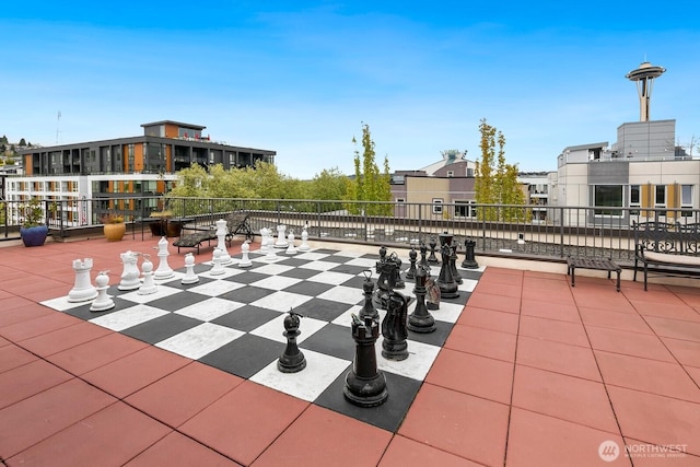 323 Queen Anne Ave N Unit 508, Seattle, WA 98109 - view of patio / terrace
