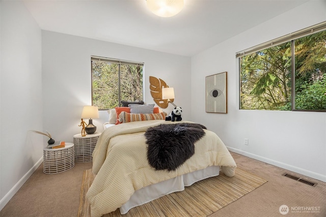 5340 W Mercer Way, Mercer Island, WA 98040 - bedroom featuring carpet and baseboards