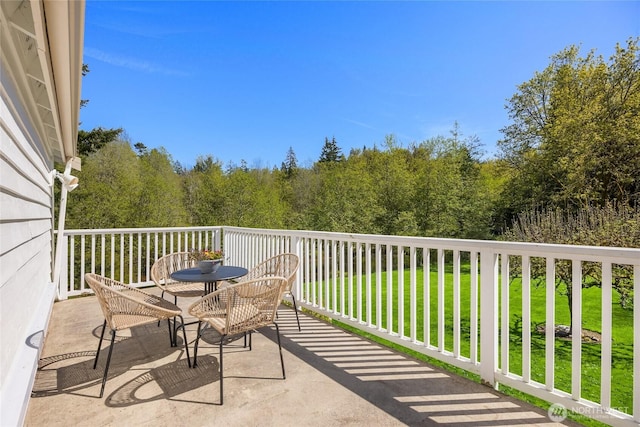 10117 NE Kitsap St, Bainbridge Island, WA 98110 - balcony with a view of trees