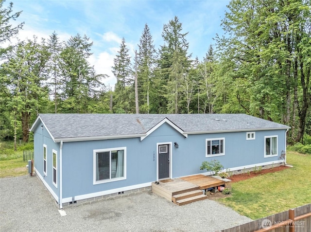 1332 SE Fireweed Rd, Shelton, WA 98584 - ranch-style home featuring crawl space, roof with shingles, a wooden deck, and a front yard