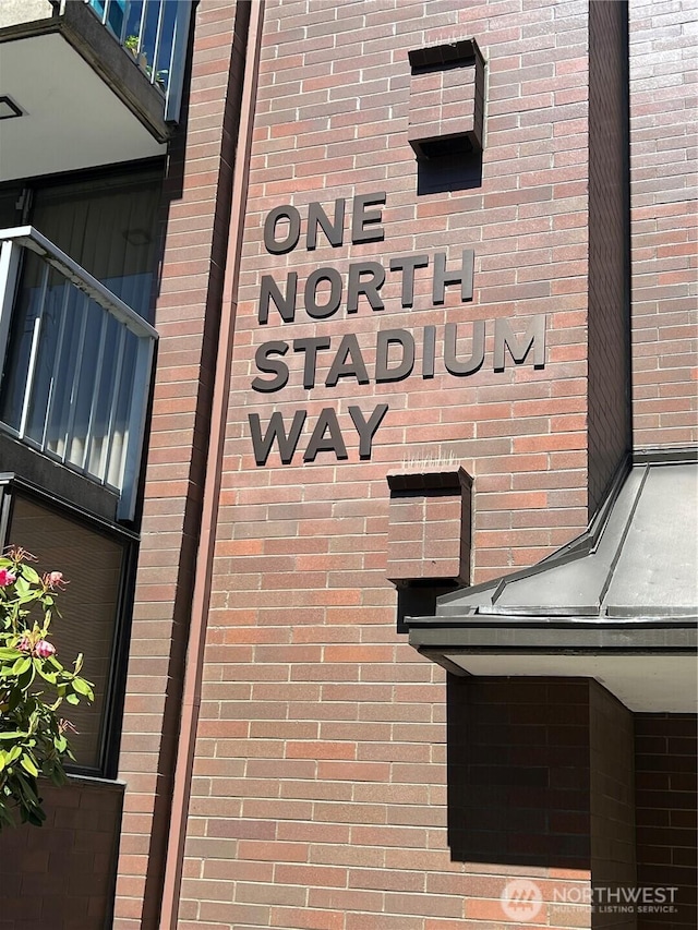 1 N Stadium Way Unit 16, Tacoma, WA 98403 - exterior view of brick wall