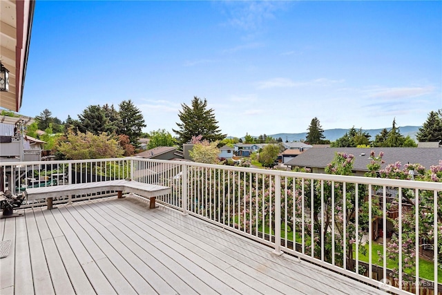 920 11th St NE, East Wenatchee, WA 98802 - wooden deck with a residential view