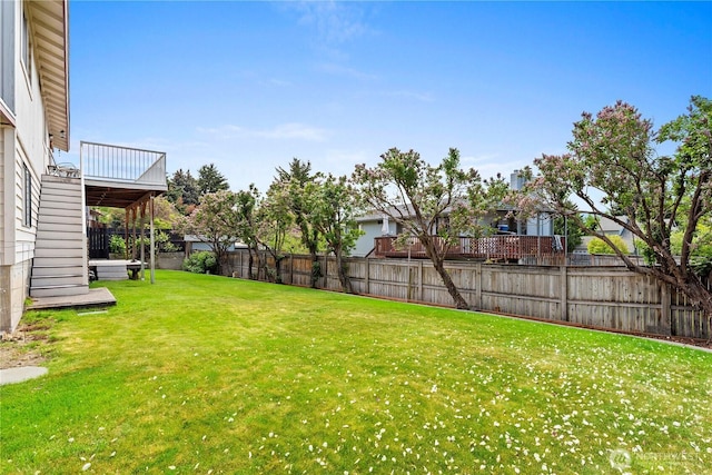 920 11th St NE, East Wenatchee, WA 98802 - view of yard with stairs