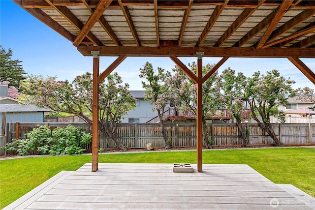 920 11th St NE, East Wenatchee, WA 98802 - view of wooden terrace