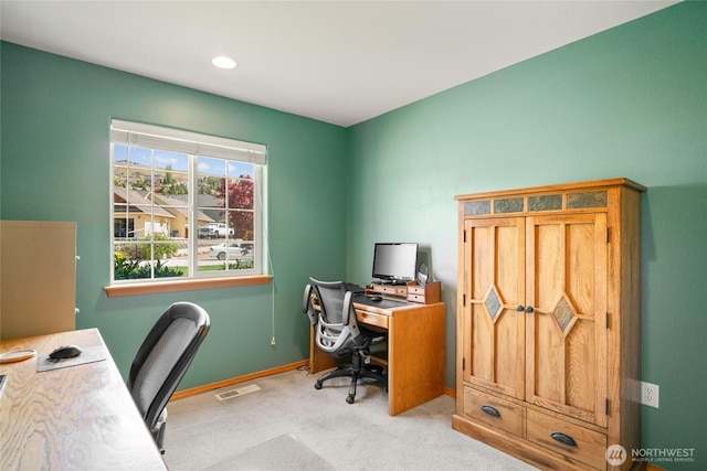 office area with light carpet, baseboards, visible vents, and recessed lighting