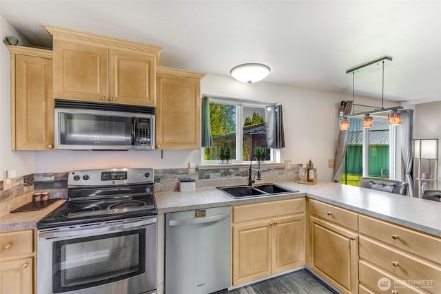 35315 78th Ave E, Eatonville, WA 98328 - photo 13