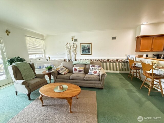 living area with carpet flooring