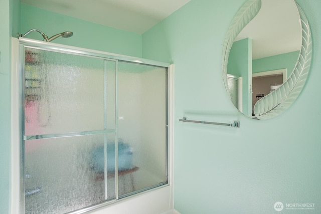 4647 Ohio St, Longview, WA 98632 - full bathroom with bath / shower combo with glass door