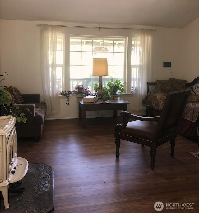 90 E Connemara, Shelton, WA 98584 - sitting room with wood finished floors