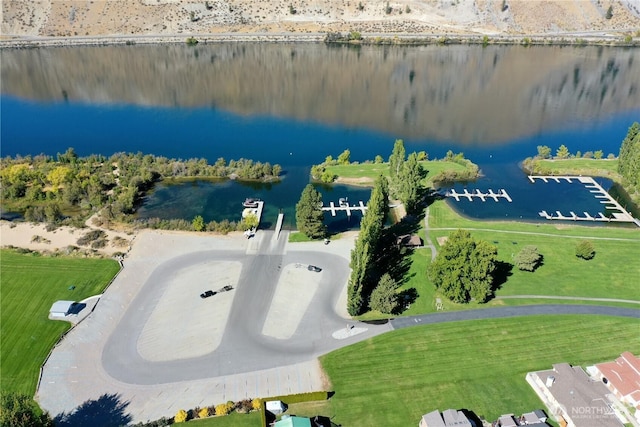 bird's eye view with a water view