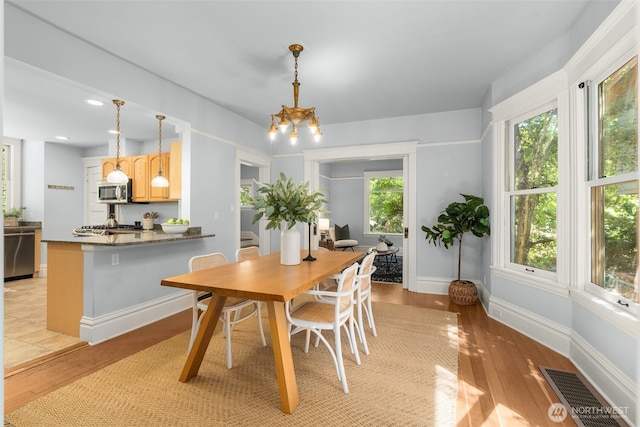 2415E Spring St, Seattle, WA 98122 - photo 10