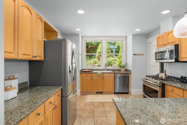 2415E Spring St, Seattle, WA 98122 - photo 13