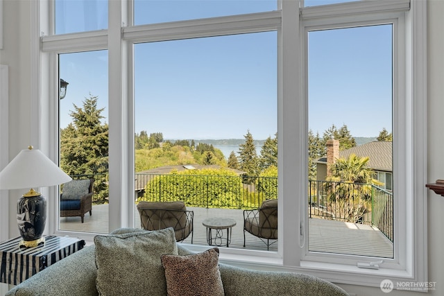 30941 37th Pl SW, Federal Way, WA 98023 - sunroom with a healthy amount of sunlight and a water view