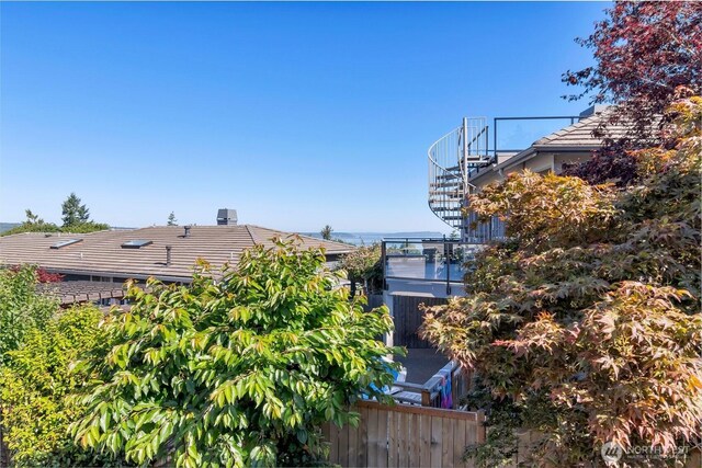 1823 19th Dr, Mukilteo, WA 98275 - view of yard featuring stairway