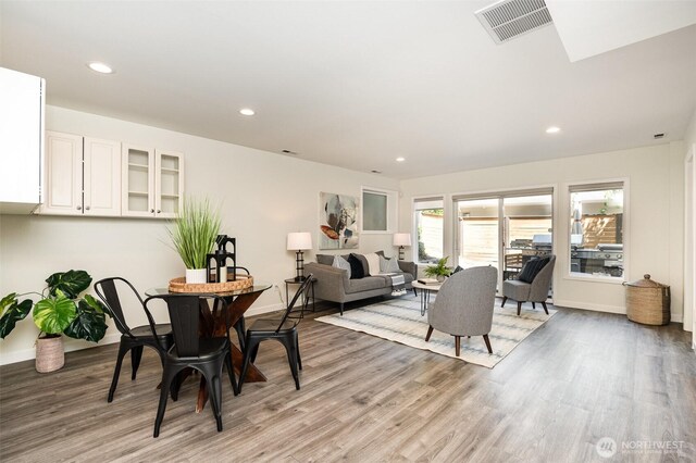 11628 NE 100th St, Kirkland, WA 98033 - dining area with light wood-type flooring, baseboards, and recessed lighting