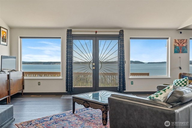 51 Vista Blvd, Port Townsend, WA 98368 - living area with baseboards and wood finished floors