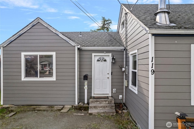 119 N Mckinley St, Burlington, WA 98233 - view of exterior entry featuring a shingled roof