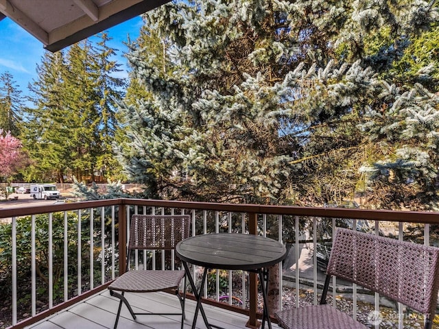 14148 74th Pl NE Unit 12C, Kirkland, WA 98034 - view of balcony