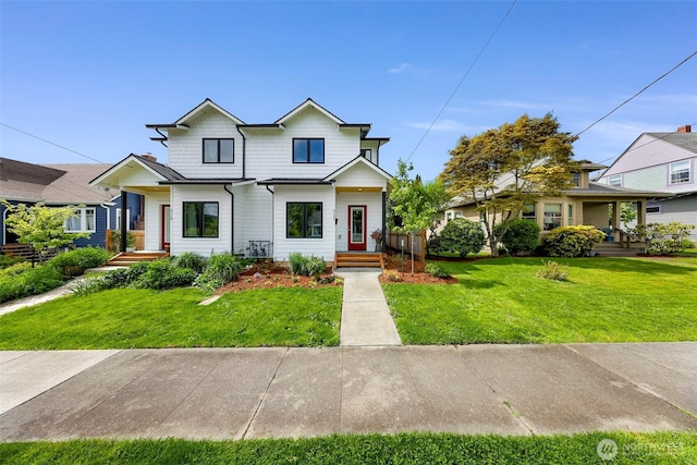 view of front facade with a front yard