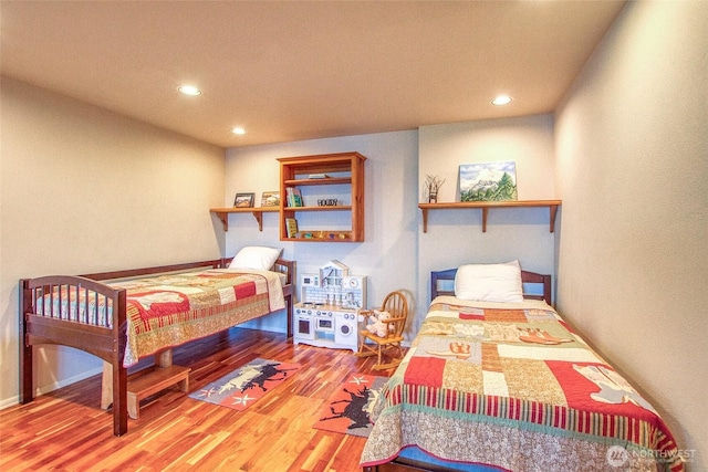 519 Highlands Dr, Orcas Island, WA 98245 - bedroom with wood finished floors and recessed lighting