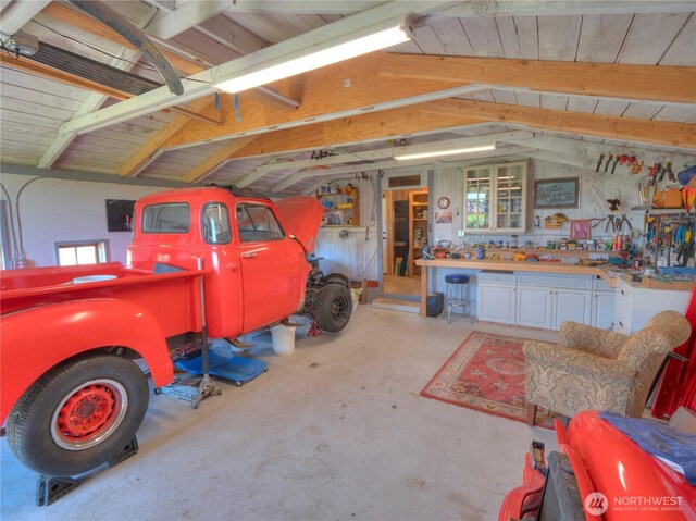 garage featuring covered porch