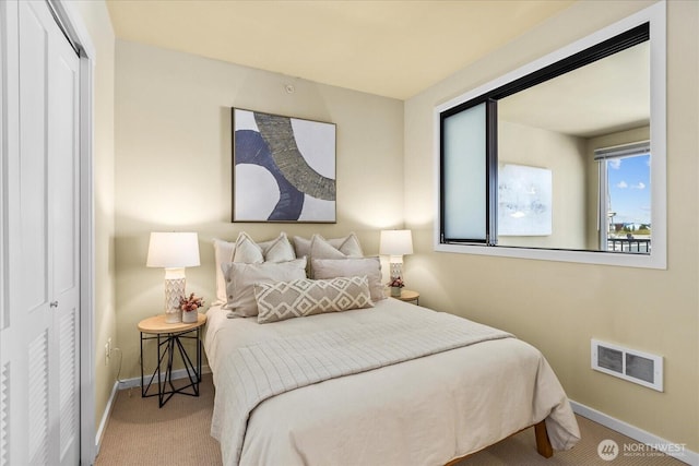 76 Cedar St Unit Ph07, Seattle, WA 98121 - bedroom with carpet floors and a closet